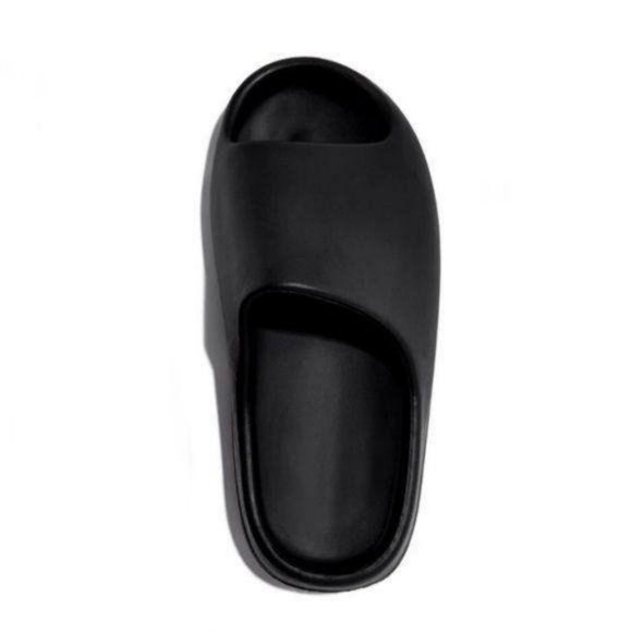 Lounge Slide Sandal in Black - Picture 5 of 9